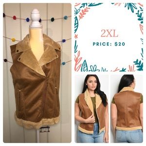 NWT Faux Leather Sherpa Vest 2XL